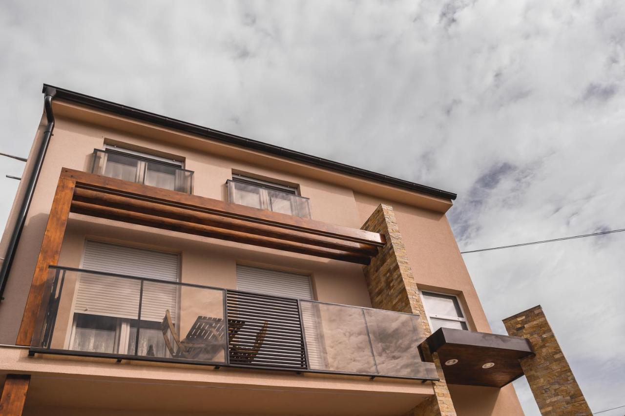 Apartmani Mis Шабац Экстерьер фото