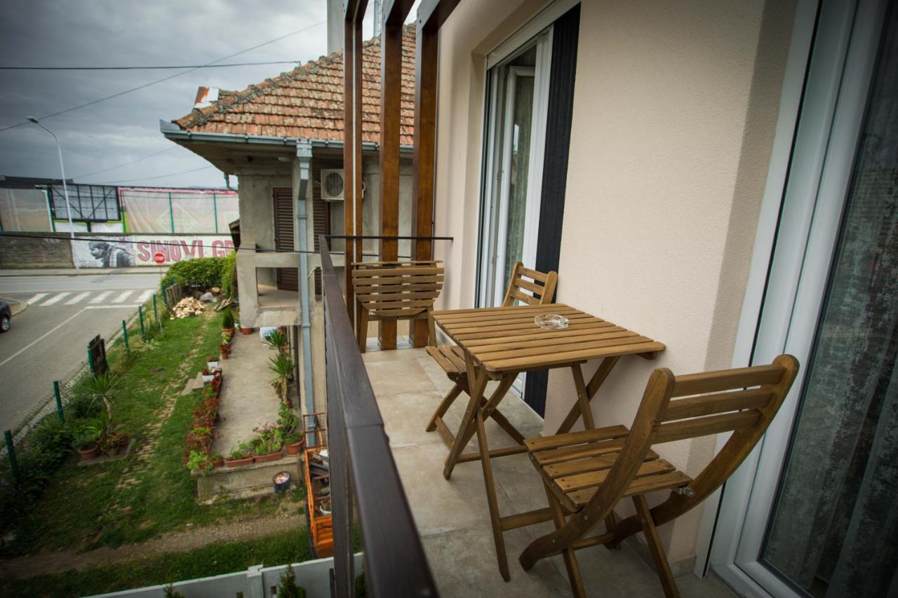Apartmani Mis Шабац Экстерьер фото